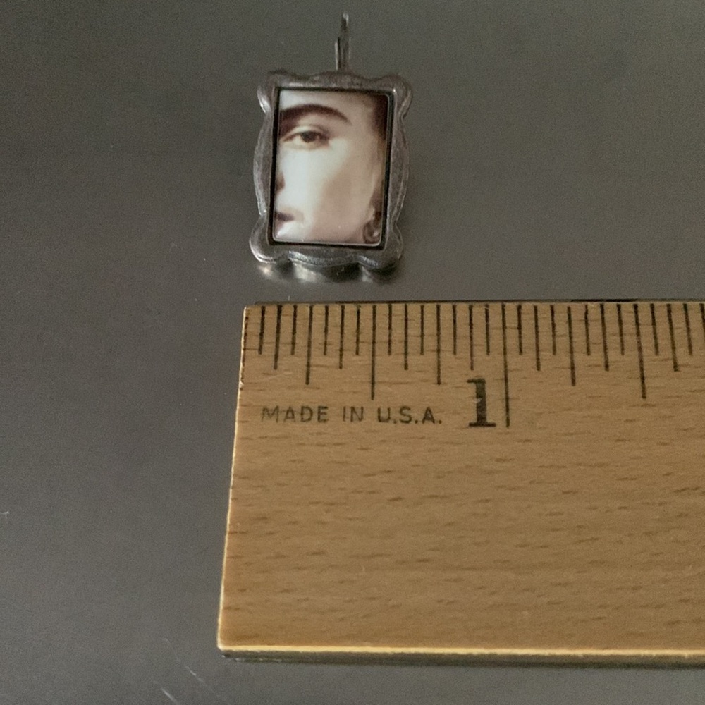 Frieda Kahlo Image in Frame Pierced Earrings - Picture 5 of 5